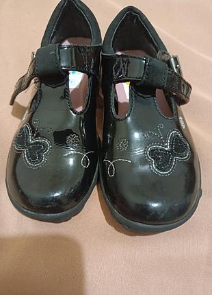 Туфли для девочки clarks