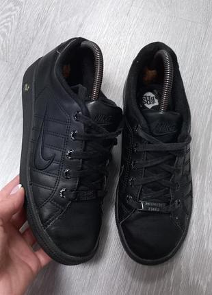 Шкіряні кросівки nike