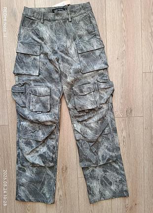 Стильні штани-карго luxe to kill acid wash (розмір uk 8 / eu 36 / us 4)