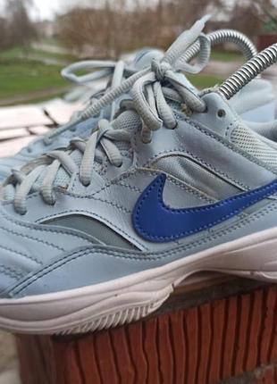 Кожаные оригинальные кроссовки nike