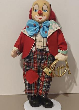 Porcelain clown collectors billy clown doll figure, фарфор, клоун с подставкой 30-32см, не хватает шляпы