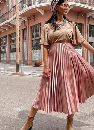 Классная розовая сатиновая юбка плиссе zara
🌺🌺🌺🌺🌺🌺🌺🌺🌺🌺