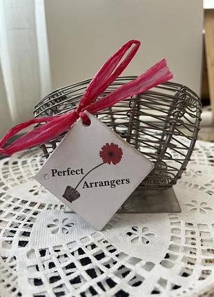Дротяний тримач для квітів perfect arrangers. це спеціальний дротяний кошик із нержавіючої сталі,  для створення квіткових композицій