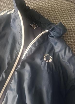 Продам б/у кофту 2