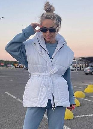 Жіноча біла жилетка осінь весна з капюшоном 🔥🔥🔥