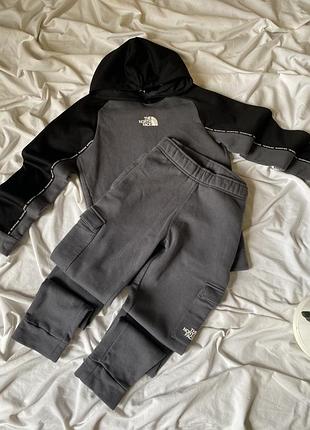 Утепленный костюм the north face 13-14 лет 158-164см.