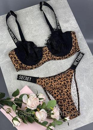 Комплект жіночої спідньої білизни victoria's secret
