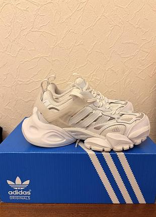 Кросівки adidas