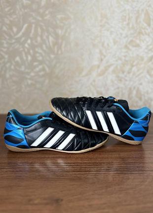 Футзалки adidas