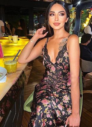 Красивое черная сатиновое платье в цветочный принт zara
✨✨✨✨✨✨✨✨✨✨✨✨