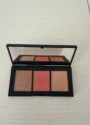 Палетка для обличчя nars × man ray the veil cheek palette зі