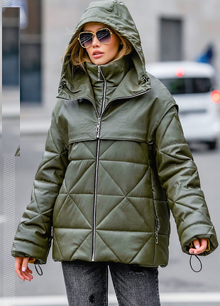 Куртка из эко кожи с капюшоном размер s/m, l/xl. хаки