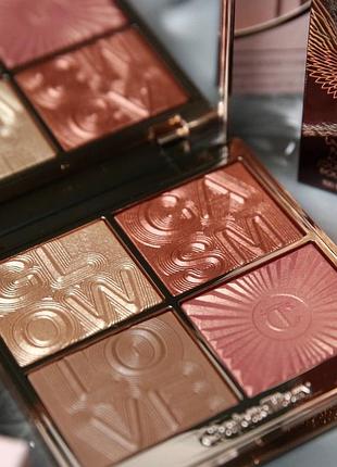 Палєтка для обличчя charlotte tilbury glowgasm face palette