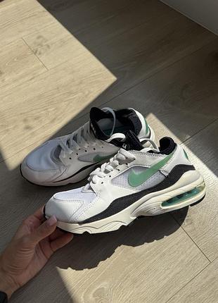 Жіночі кросівки nike air max
