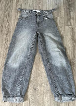 Джинси bershka р.36