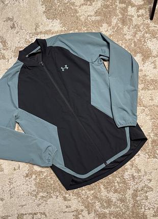 Оригинальная куртка ветровка under armour