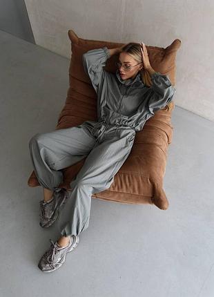 Этот костюм - настоящий must-have для создания образов в стиле sport-chic или gorpcore🩶