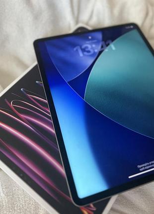 Продаю ipad pro 12.9″ 6-го покоління (2022), m2, 256 gb, wi-fi