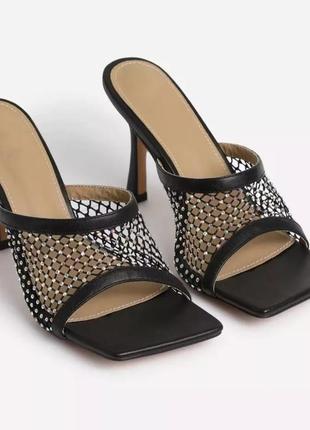 Гламурні стильні босоніжки з квадратним носком