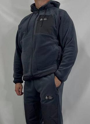 Чоловічий спортивний костюм nike acg