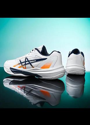 Волейбольные кроссовки asics