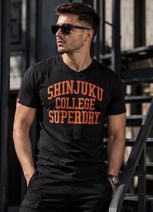 Стильна вінтажна футболка superdry , розмір m