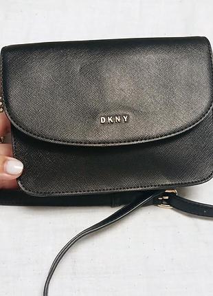 Гарна сумочка dkny