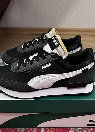 Кросівки puma 40-40.5. стан нових