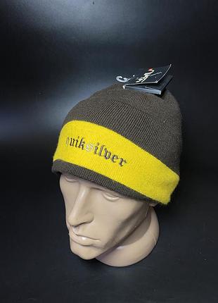 Шапка quiksilver