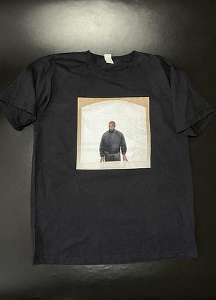 Футболка kanye west