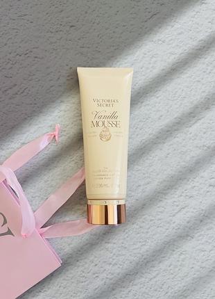 Лосьйон для тіла vanilla mousse victoria’s secret