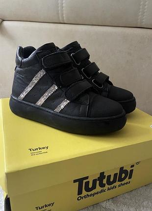 Ботинки шкіряні ортопедичні снікерси високі кросівки tutu