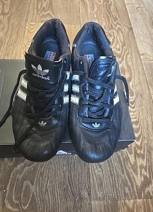 Гоночні вінтажні кросівки adidas goodyear