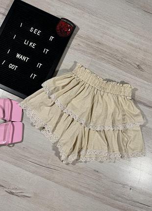Шорти оборками з мереживом asos