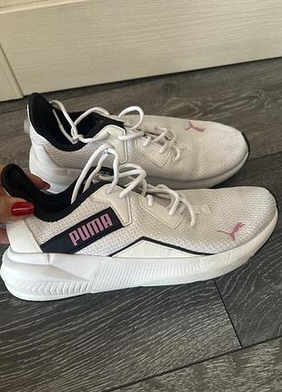 Кросівки жіночі puma білі нові