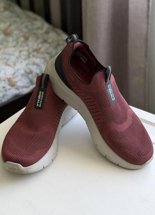 Skechers кросівк , мокасини, сліпони