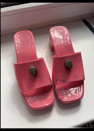 Шльопанці на підборах kurt geiger