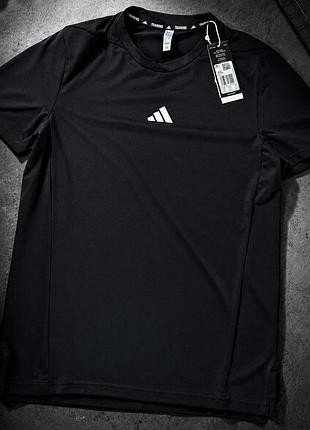 Чоловіча спортивна футболка adidas d4t tee (designed for training)