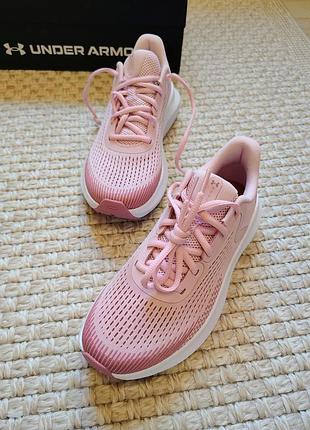 Женские кроссовки under armour charged rogue