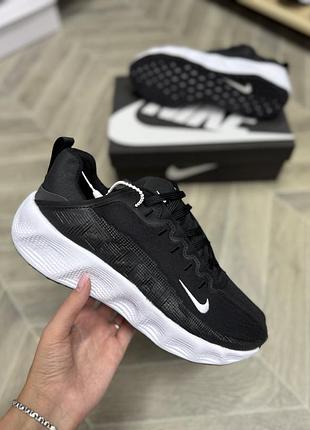 Чоловічі кросівки nike ava rover чорно-білі