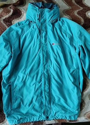 Голубая ветровка berghaus