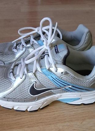 Кросівки nike