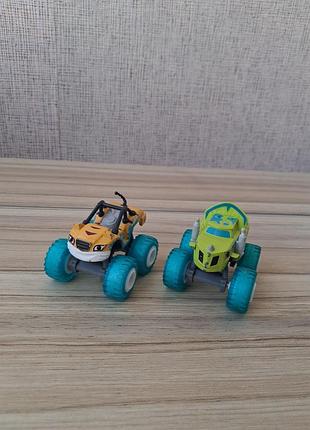 Металеві машинки блиск і чудо машинки blaze & the monster machines