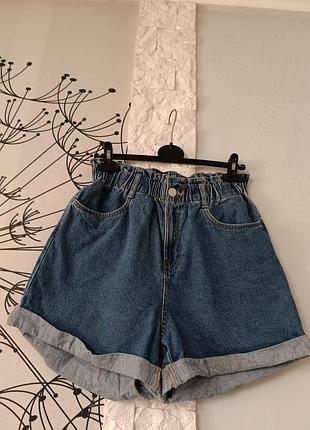 Шорты джинсовые