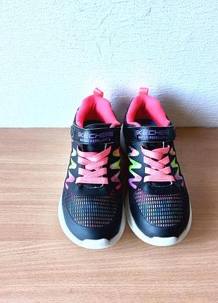 Классные кроссовки skechers 33 р. стелька 21 см.