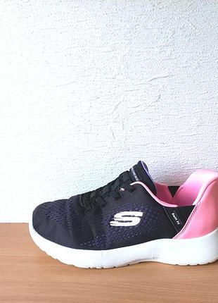 Класні кросівки skechers 37 р.