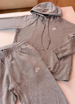 Спортивний костюм nike
