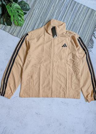 Спортивная куртка,ветровка adidas размер м олимпийка