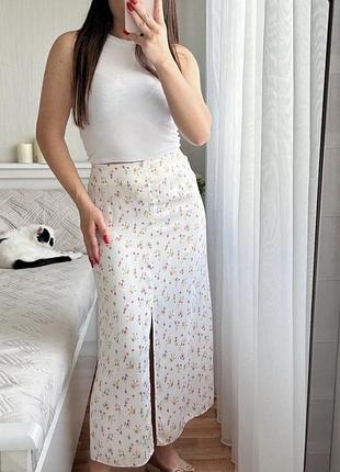 Сатинова спідниця в квіти primark р. 10(s-m)