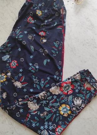 Женские легкие брюки джоггеры шаровары pull &amp; bear